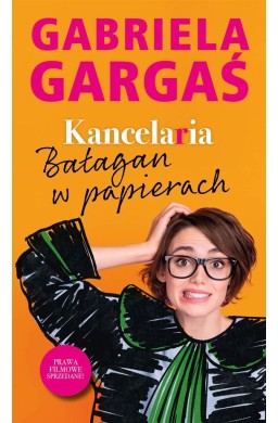 Kancelaria. Bałagan w papierach